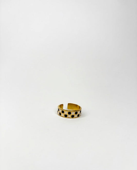 Checkmate Adjustable Ring